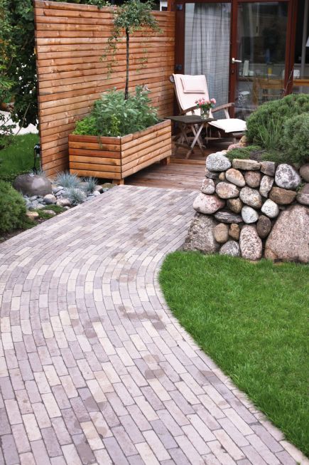 Projekt Familiengarten Weg zur Terrasse